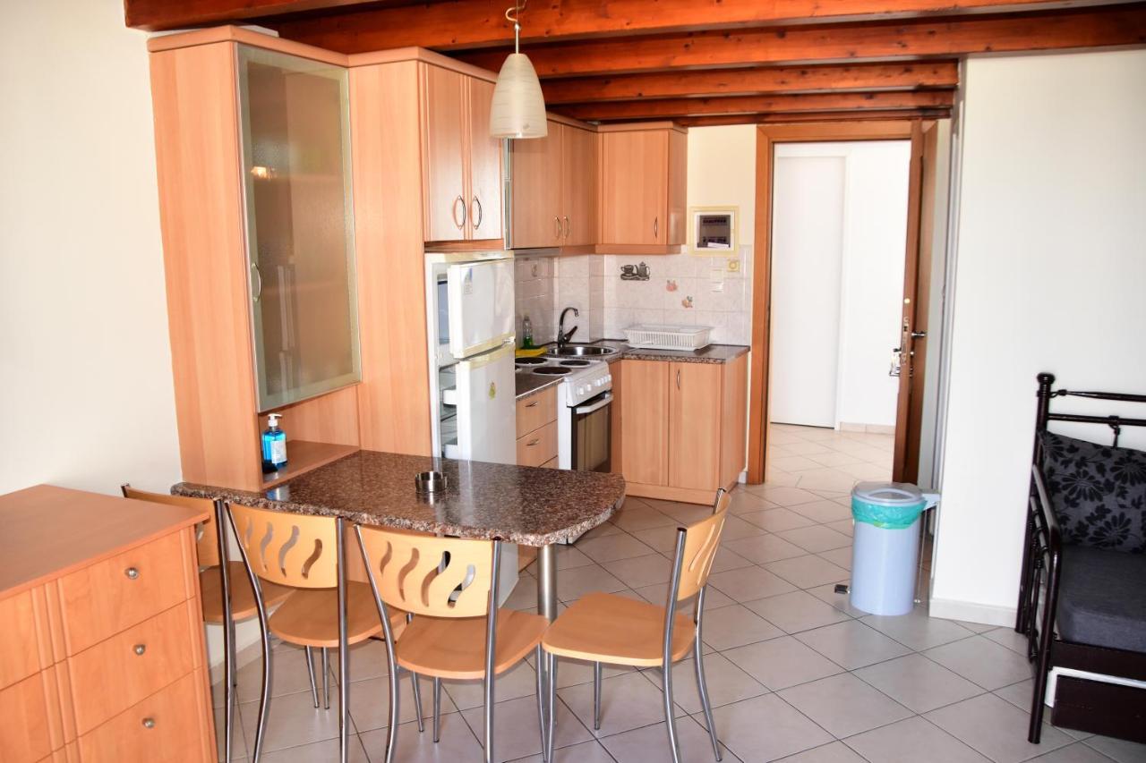 Irides Apartments Megalochori  Eksteriør bilde